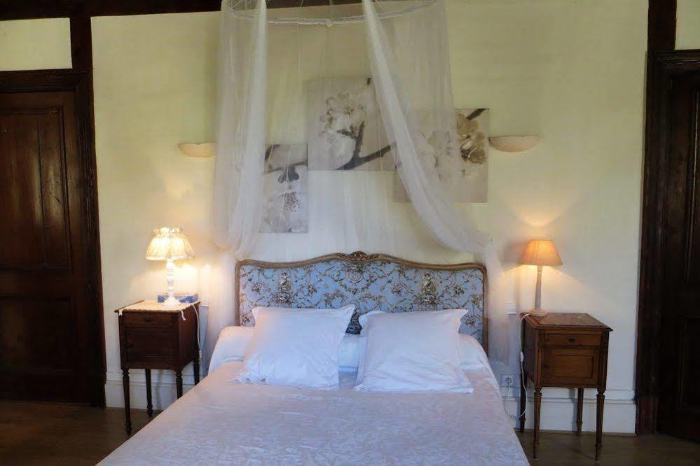 Bed and Breakfast Aux Trois Fontaines Eynesse Екстер'єр фото
