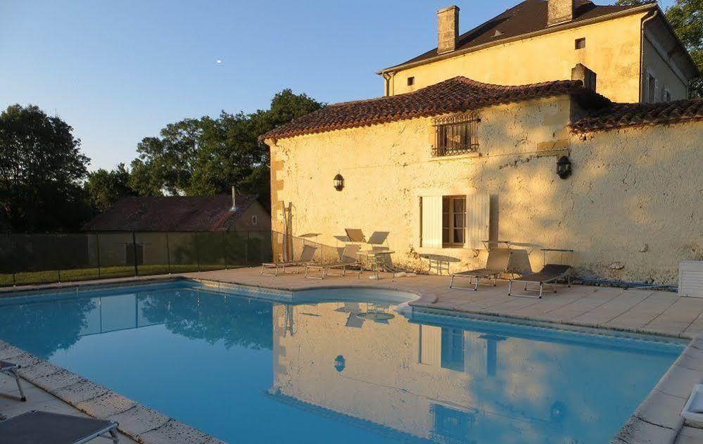 Bed and Breakfast Aux Trois Fontaines Eynesse Екстер'єр фото