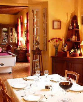 Bed and Breakfast Aux Trois Fontaines Eynesse Екстер'єр фото